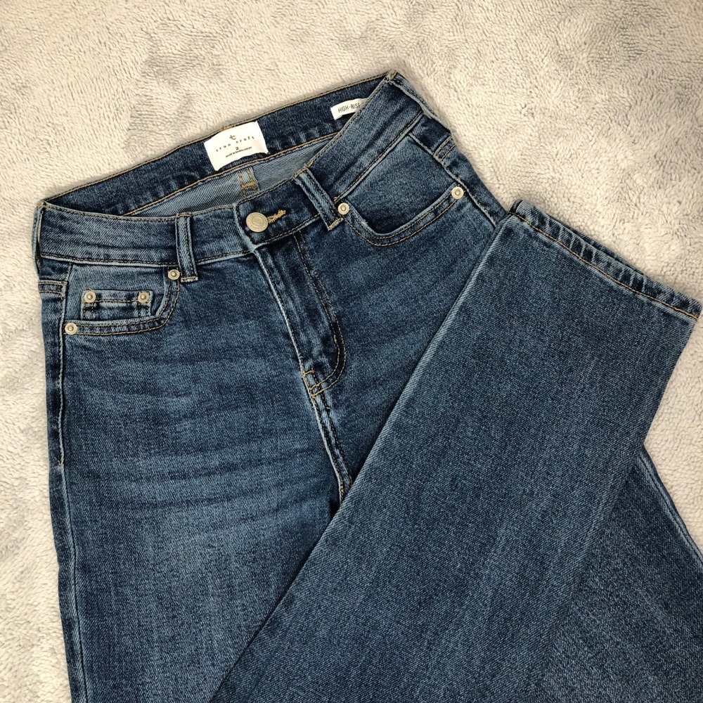 True Craft Jeans Women's Size 2 Denim Blue Mid/High Rise Straight (24x30)